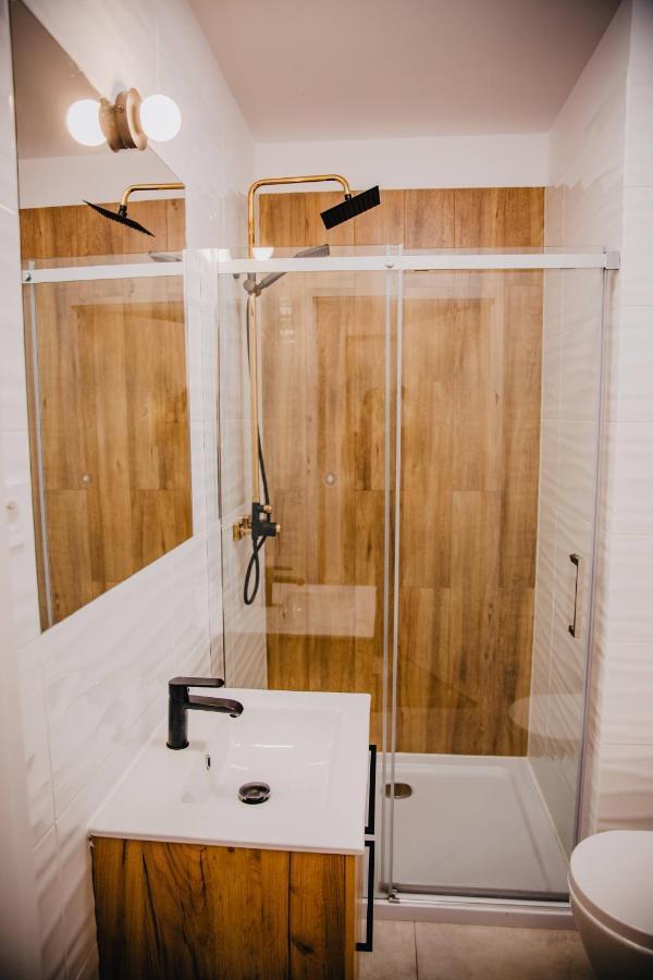 Jbhotels Apartament Premium Plus Szczecin Buitenkant foto